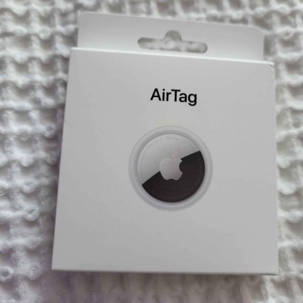 Apple air tag